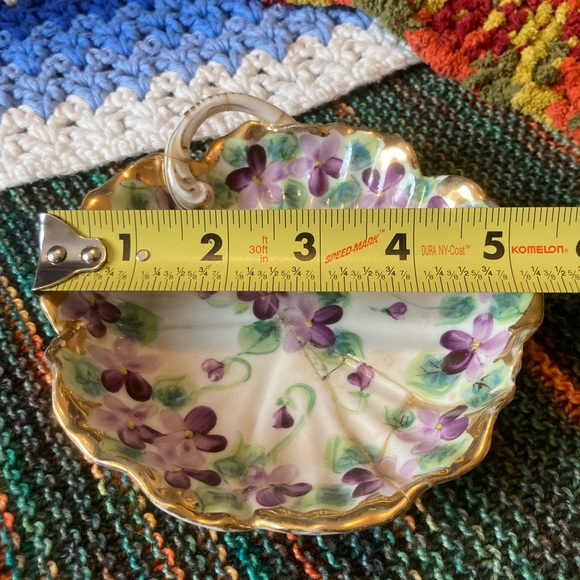 Repaired Vintage Purple and Green Floral Handled Plate - Picture 13 of 14